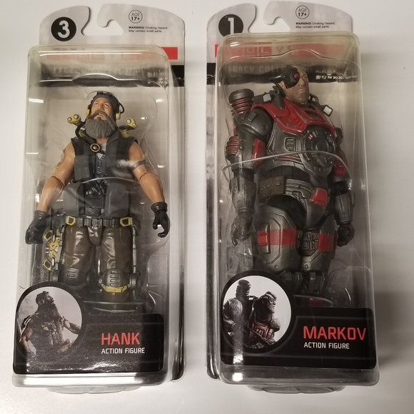 2 action figures - Picture 1 of 1